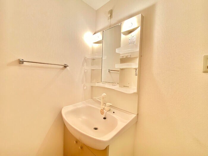 物件内観写真11　(洗面)