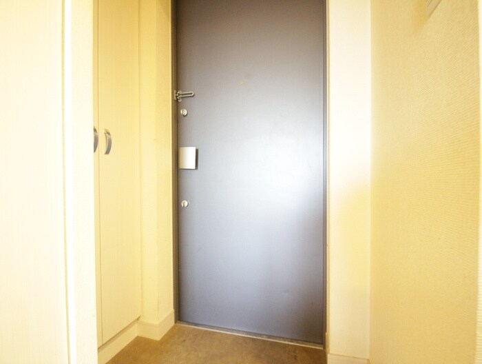 物件内観写真15　(玄関)