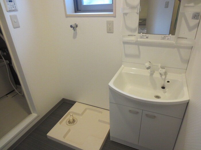 物件内観写真8　(洗面)