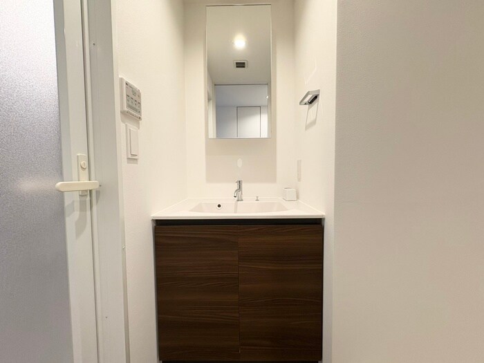 物件内観写真12　(洗面)