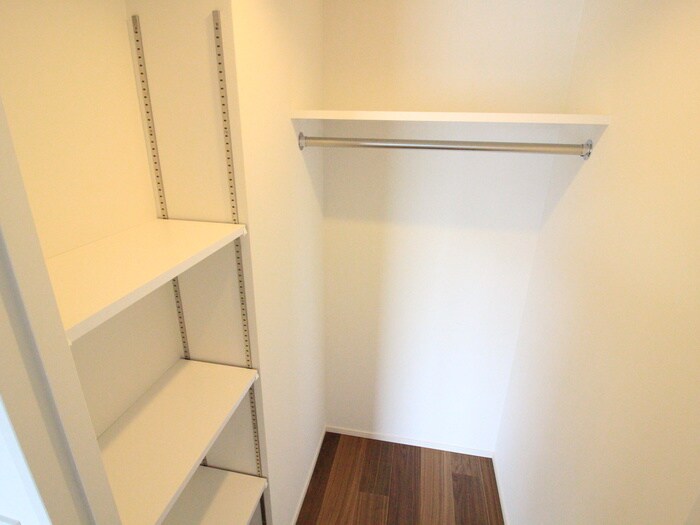 物件内観写真14　(収納)