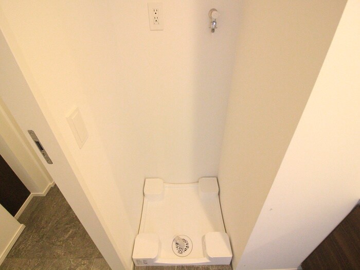 物件内観写真17　(洗濯機置場)
