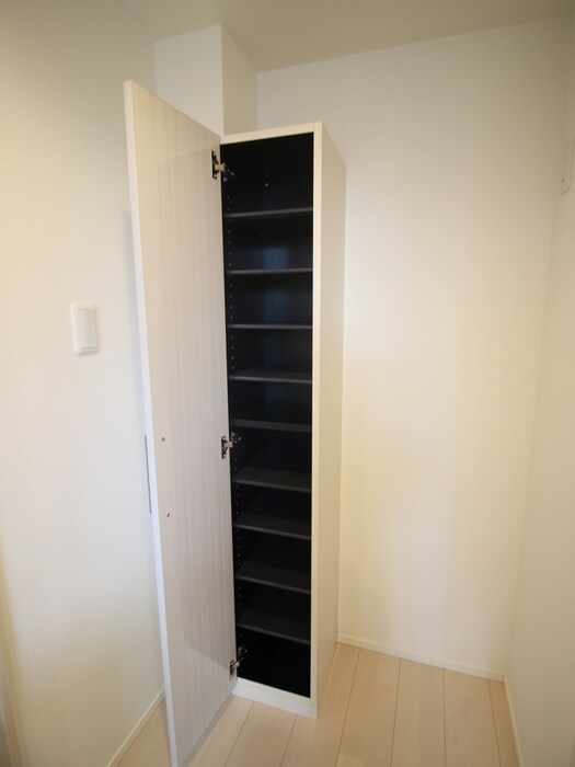 物件内観写真18　(靴箱)