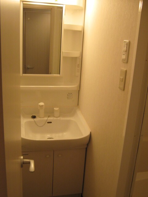 物件内観写真10　(洗面)