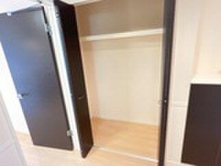 物件内観写真15　(収納)