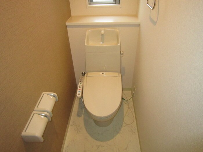 物件内観写真16　(トイレ)