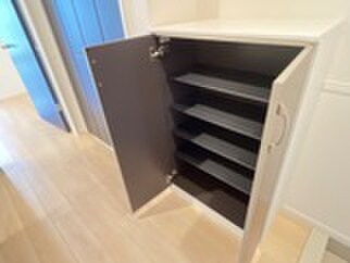 物件内観写真18　(靴箱)