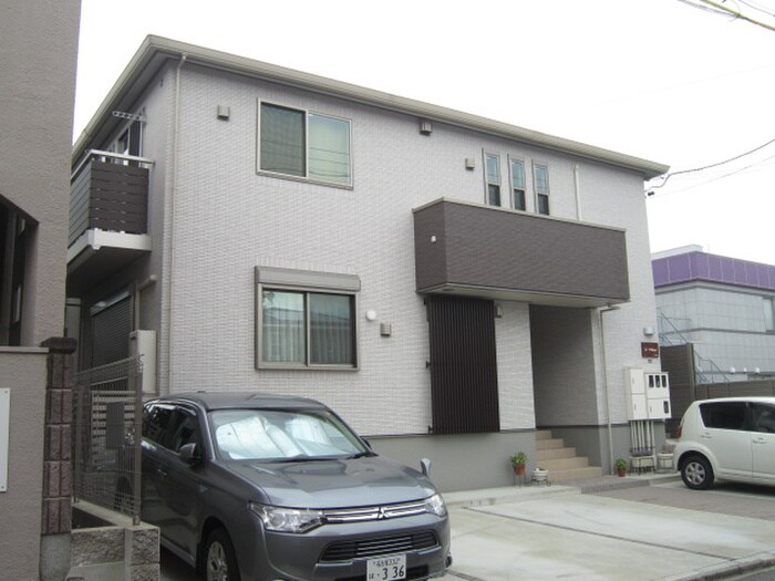 物件外観写真1　(外観写真)