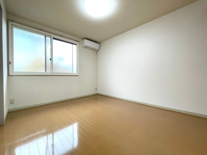 物件内観写真6　(居室)