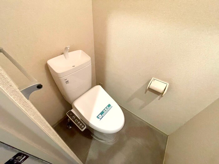 物件内観写真11　(トイレ)