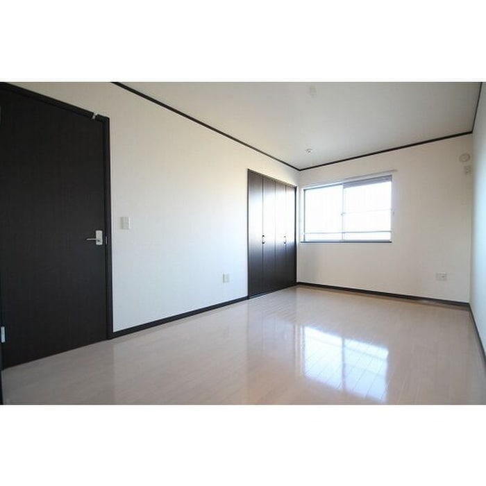 物件内観写真4　(居室)