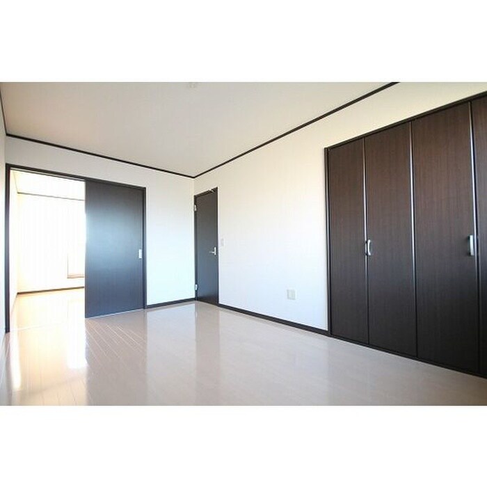 物件内観写真5　(居室)