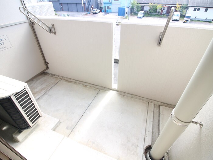 物件内観写真16　(ベランダ・バルコニー)