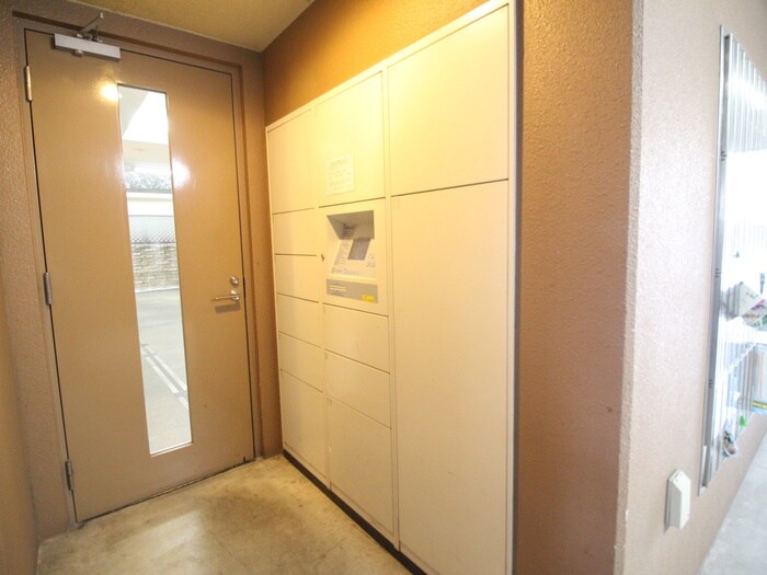 物件外観写真6　(建物設備)