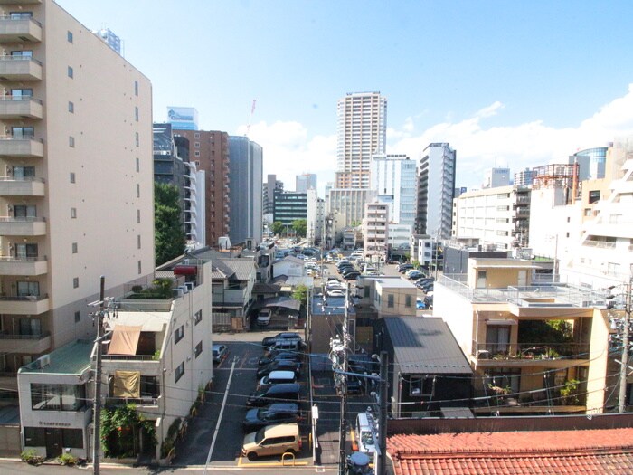 物件内観写真22　(室内からの展望)