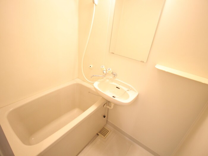 物件内観写真12　(バス／シャワールーム等)