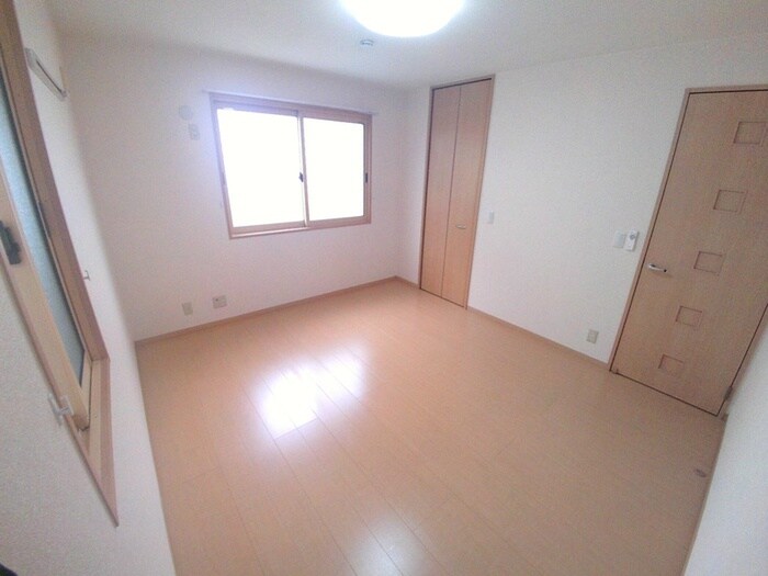 物件内観写真10　(内観写真)