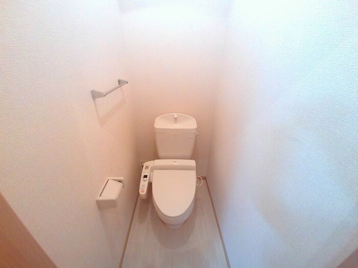 物件内観写真12　(トイレ)