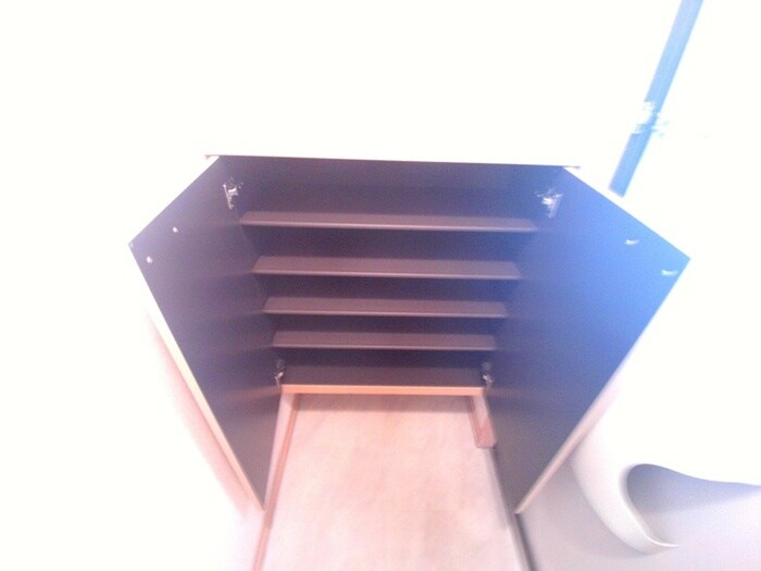 物件内観写真15　(靴箱)