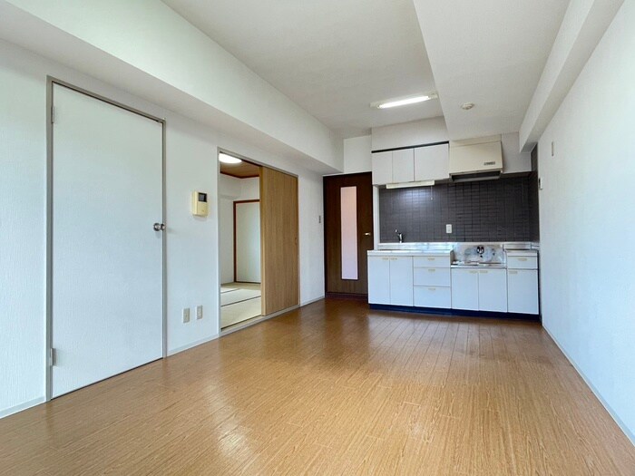 物件内観写真8　(居室)