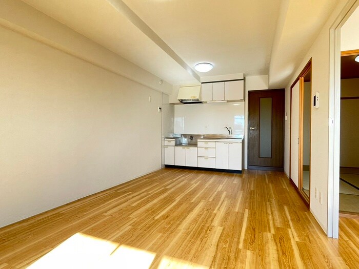 物件内観写真8　(居室)