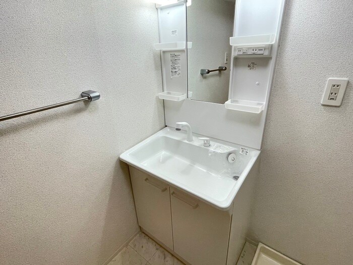 物件内観写真12　(洗面)