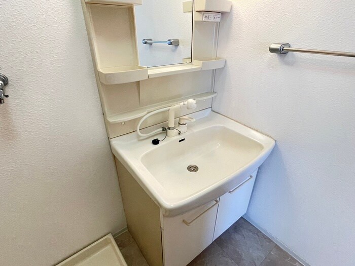 物件内観写真16　(洗面)