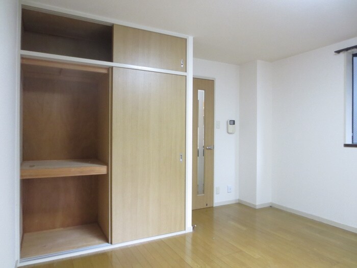 物件内観写真10　(収納)