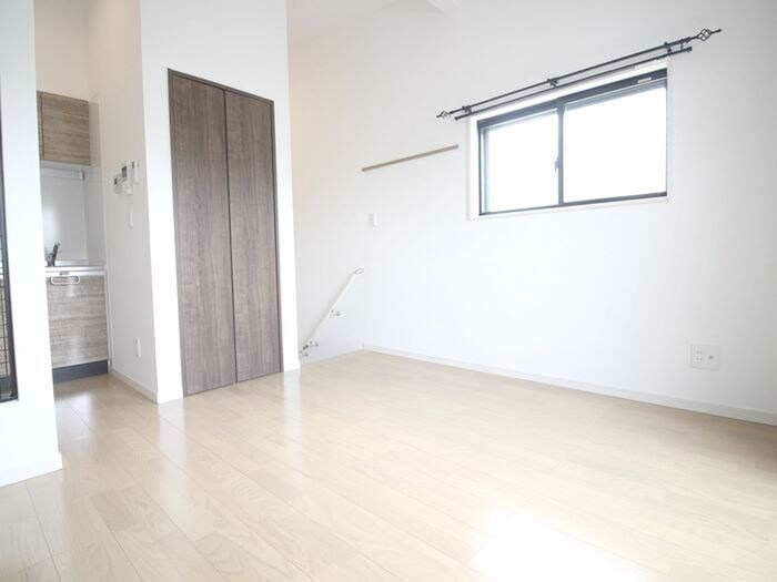 物件内観写真8　(居室)