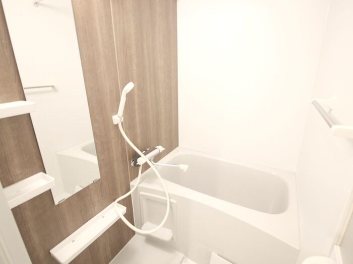 物件内観写真12　(バス／シャワールーム等)
