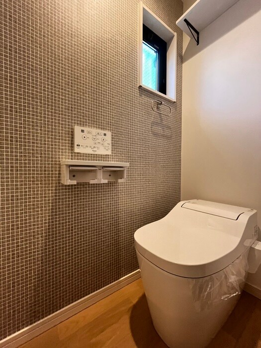 物件内観写真12　(トイレ)