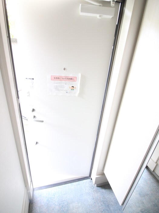 物件内観写真21　(玄関)