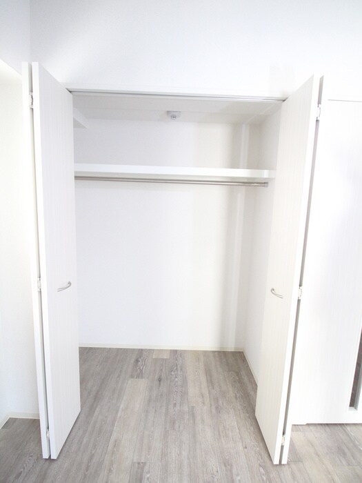 物件内観写真12　(収納)