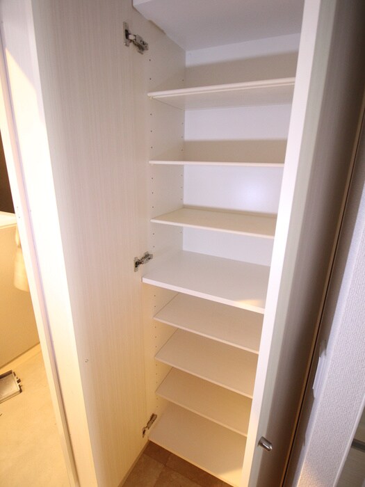 物件内観写真15　(靴箱)