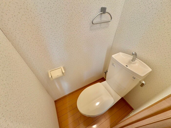 物件内観写真12　(トイレ)