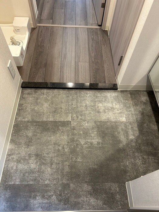 物件内観写真14　(玄関)