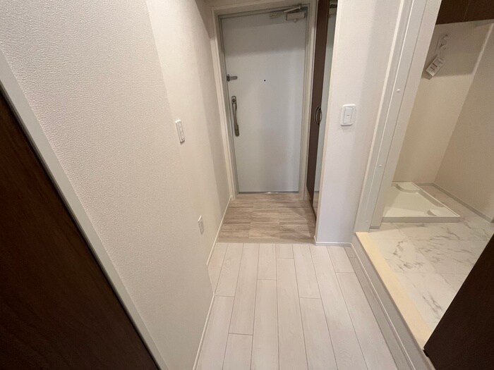 物件内観写真15　(玄関)
