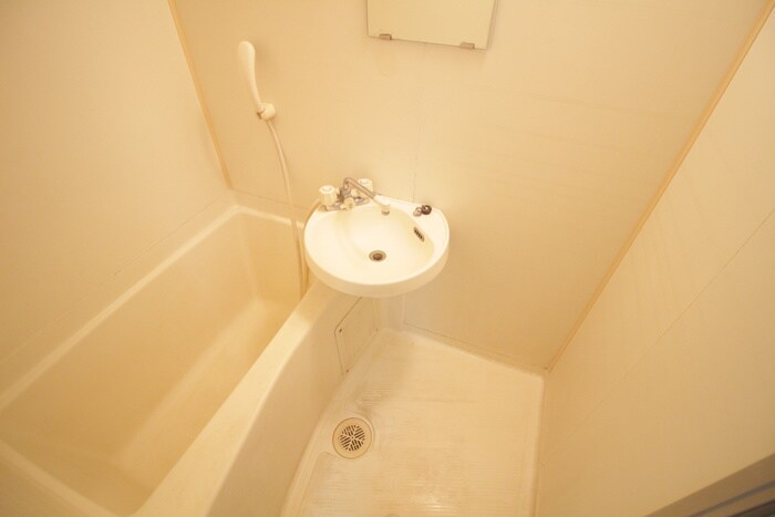 物件内観写真12　(バス／シャワールーム等)