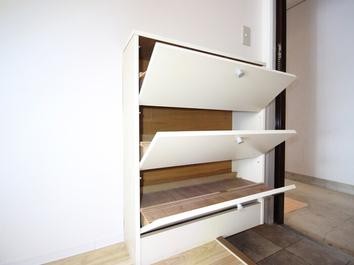 物件内観写真16　(靴箱)