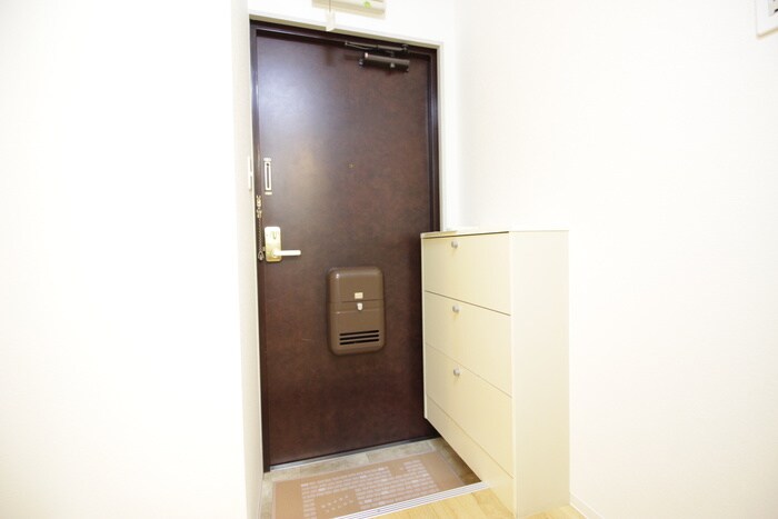 物件内観写真18　(靴箱)