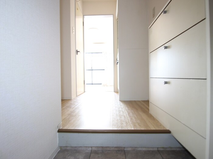 物件内観写真20　(廊下)