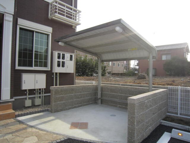 物件外観写真3　(駐輪場)