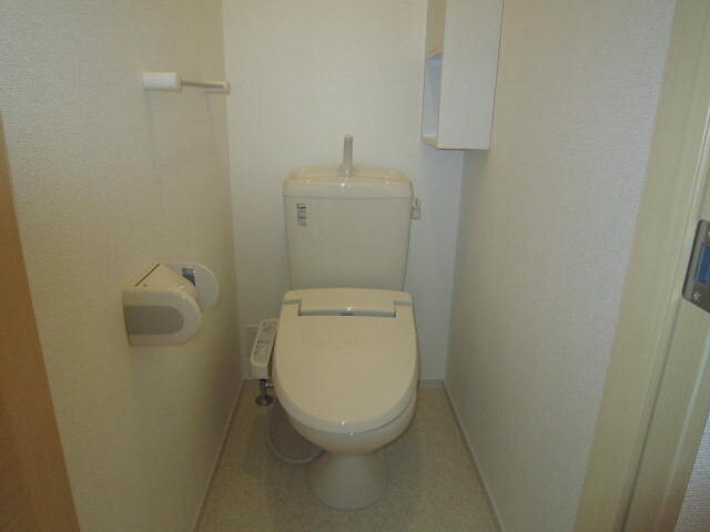 物件内観写真9　(トイレ)