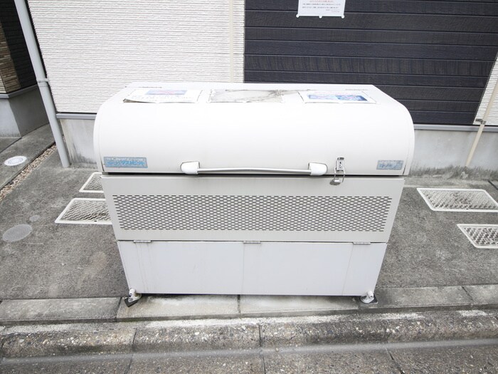 物件外観写真4　(建物設備)