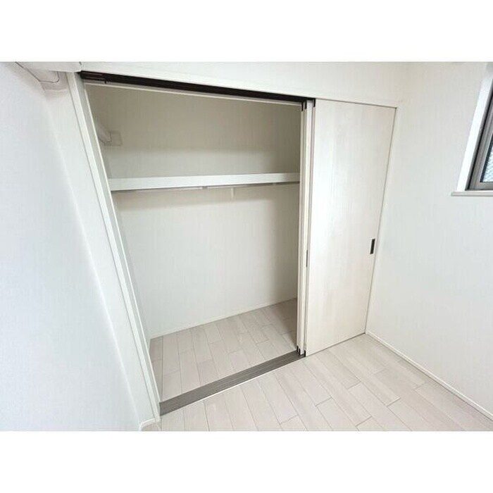 物件内観写真15　(収納)