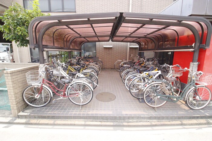 物件外観写真3　(駐輪場)