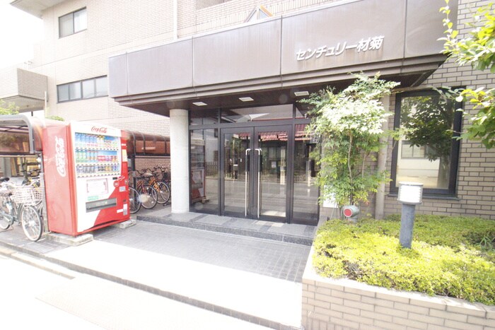 物件外観写真4　(エントランス部分)