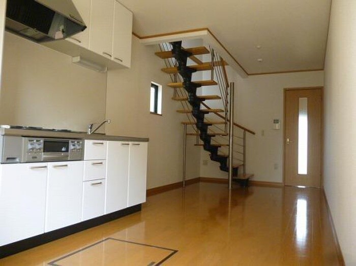 物件内観写真10　(廊下)