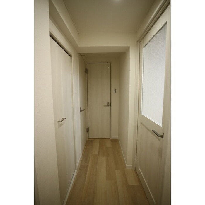 物件内観写真16　(廊下)