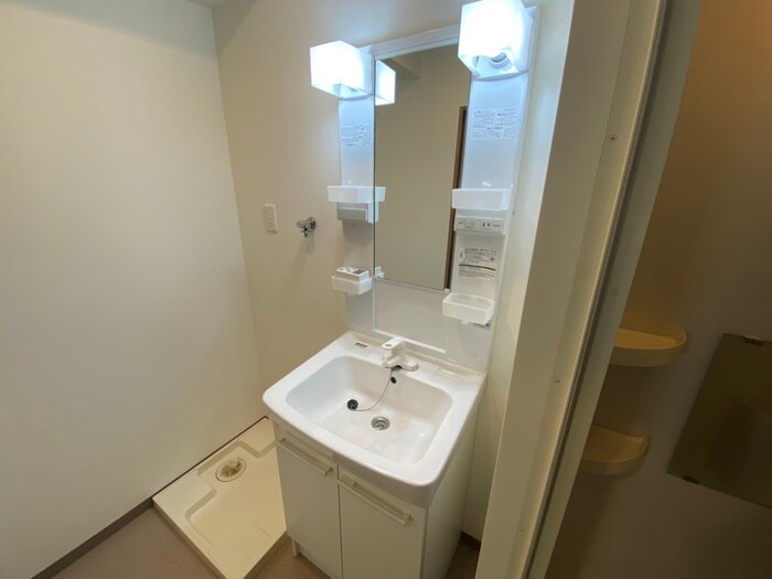 物件内観写真10　(洗面)